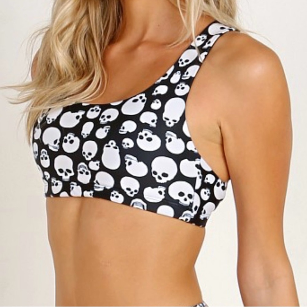 Women's Yoga Tops!